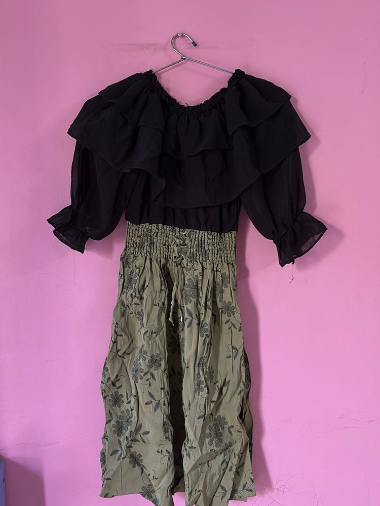 Ruffle Top &amp; Floral Pant Set