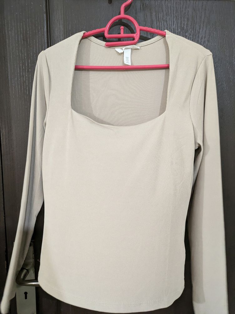 H&amp;M Beige Square Neck Top