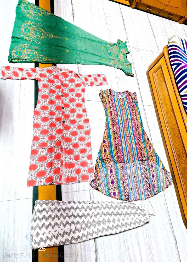 COMBO OF ANARKALI AND STRAIGHT KURTA