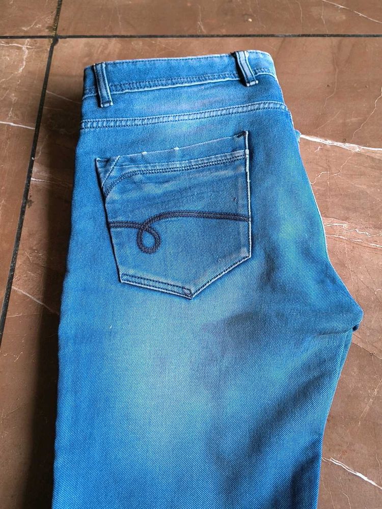 Light Wash Denim Jeans