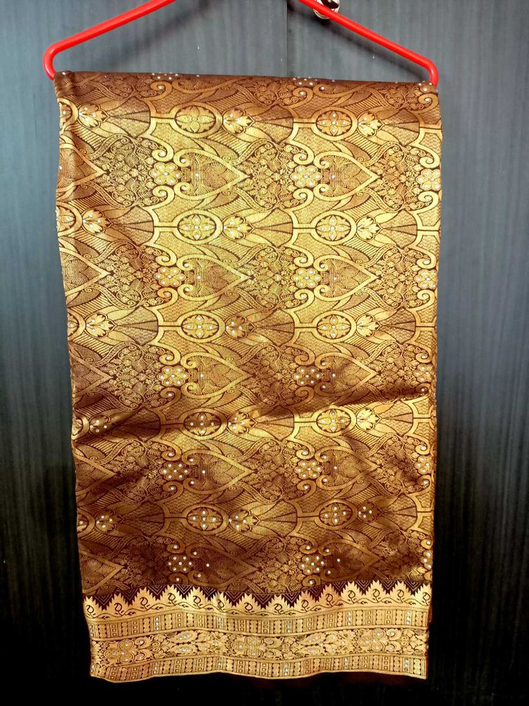 Elegant Brown &amp; Gold Saree