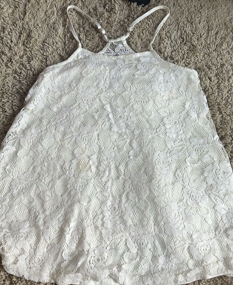Cute white top, size SMALL