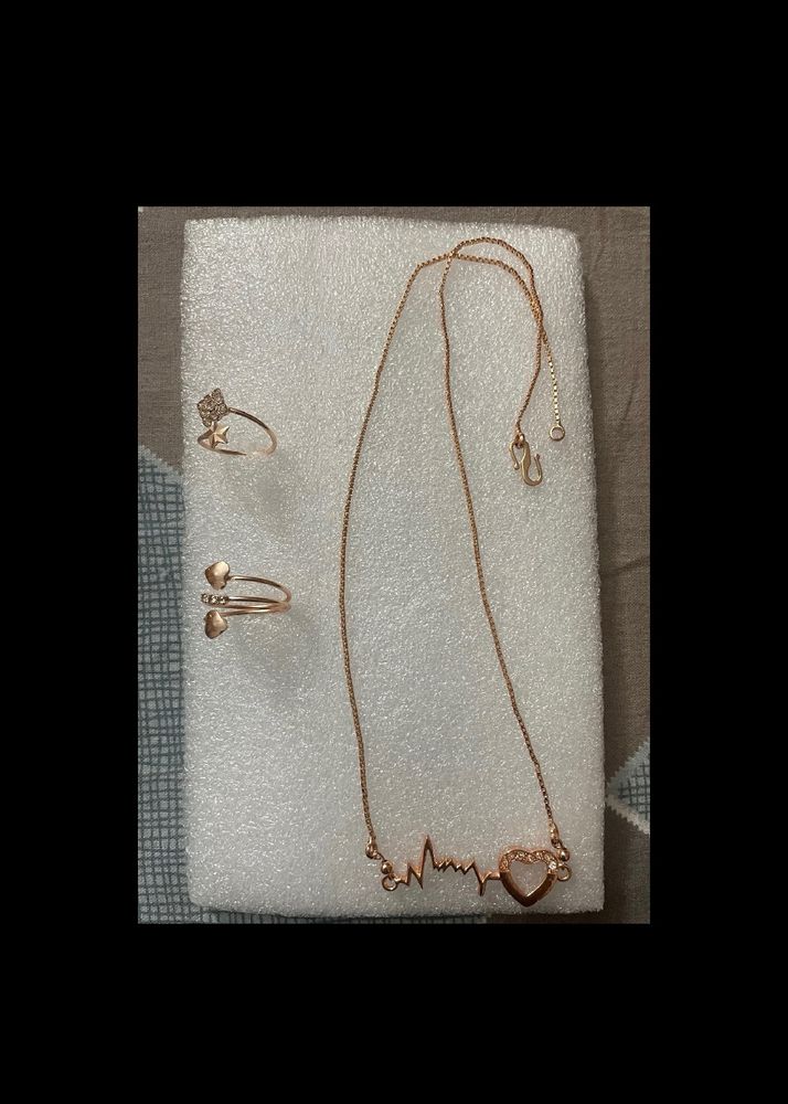 Set Of Two Rings&amp;Necklace