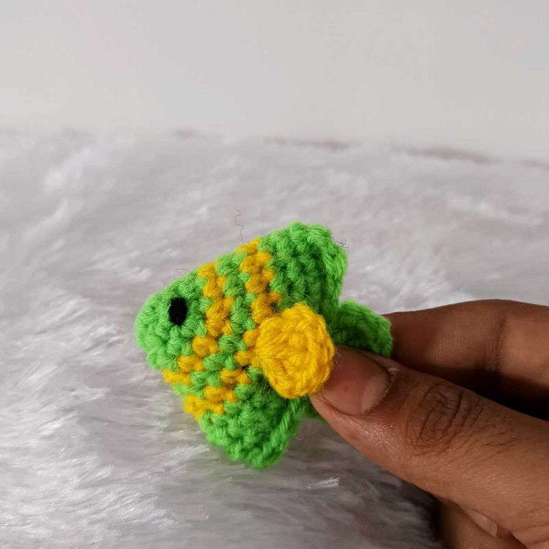 Cute Crochet Fish keychain 🧡💛💙💚