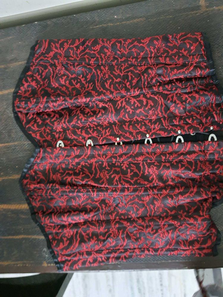 Vintage corset find 🕷️🩸🖤🌙