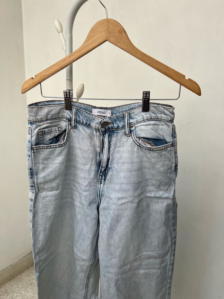 Stylish Light Wash Denim Jeans