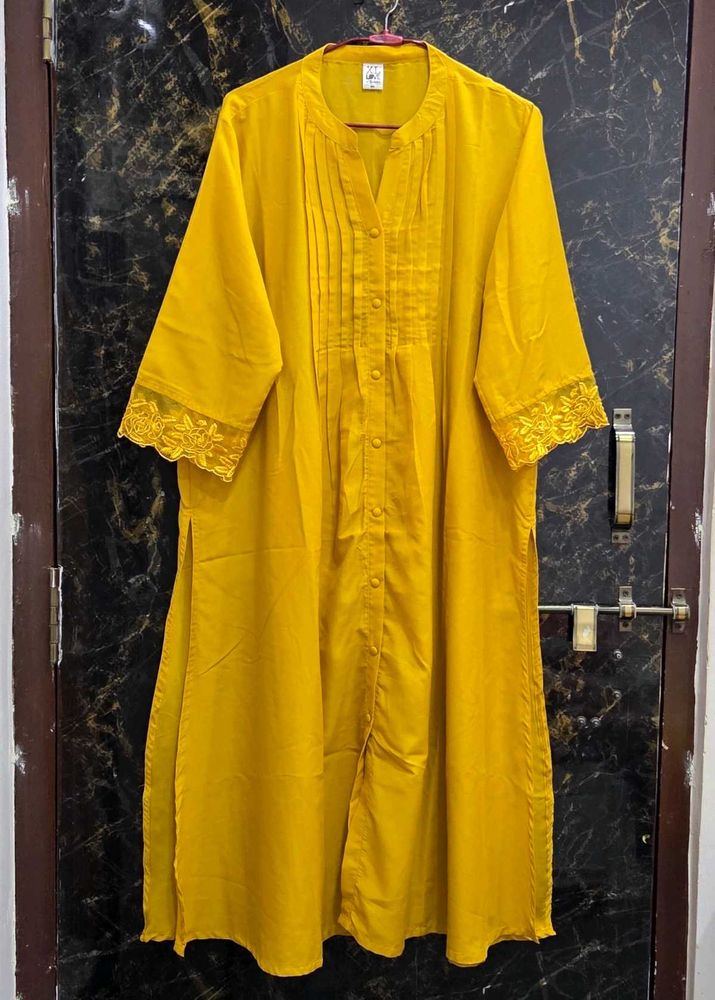 Muslin Solid Pleated Kurta Set