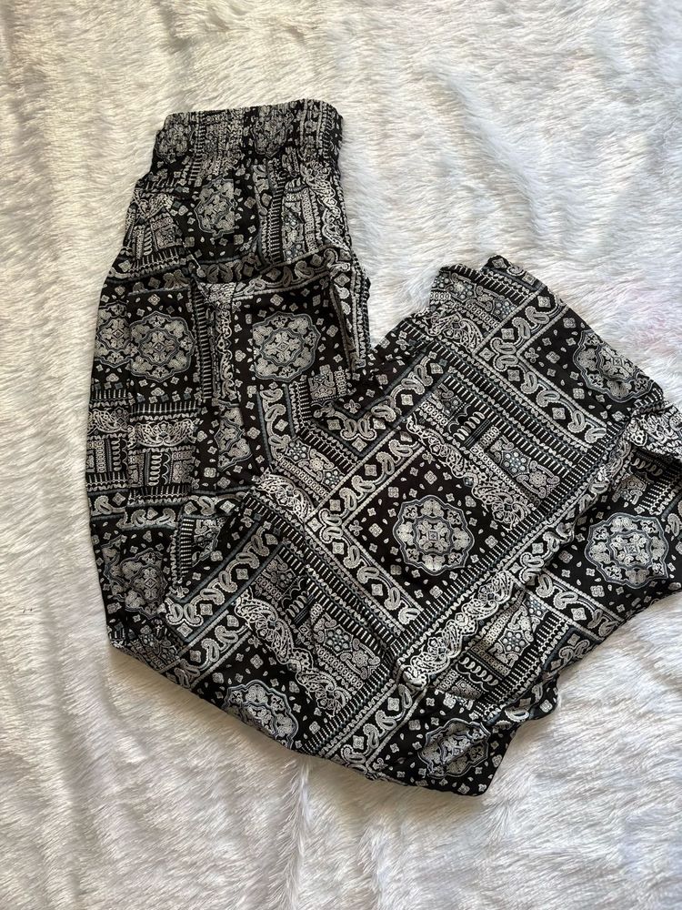 Patterned Casual Pants