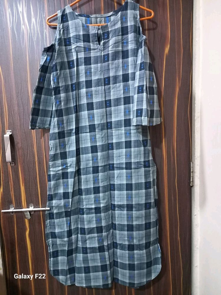Gerua Women&#39;s Kurti (M)