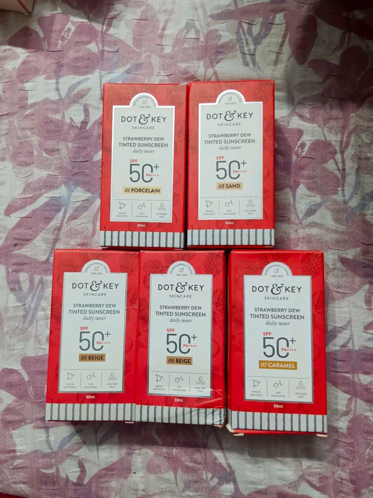 (Mention Price 1) Dot &amp; Key Tinted Sunscreen SPF 5