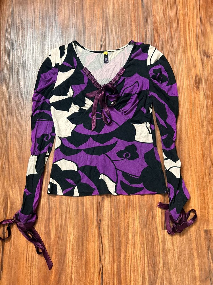 V-neck Top With Tie Ribbons