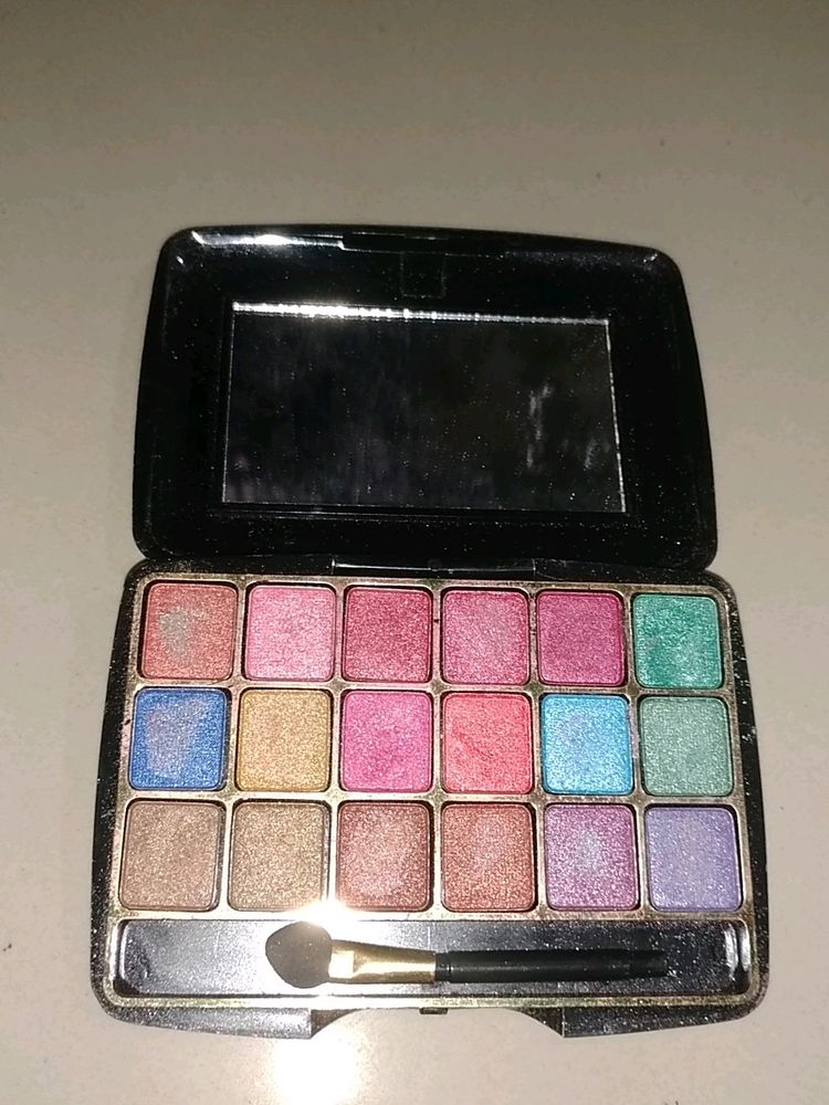 Eye Shadow Plate