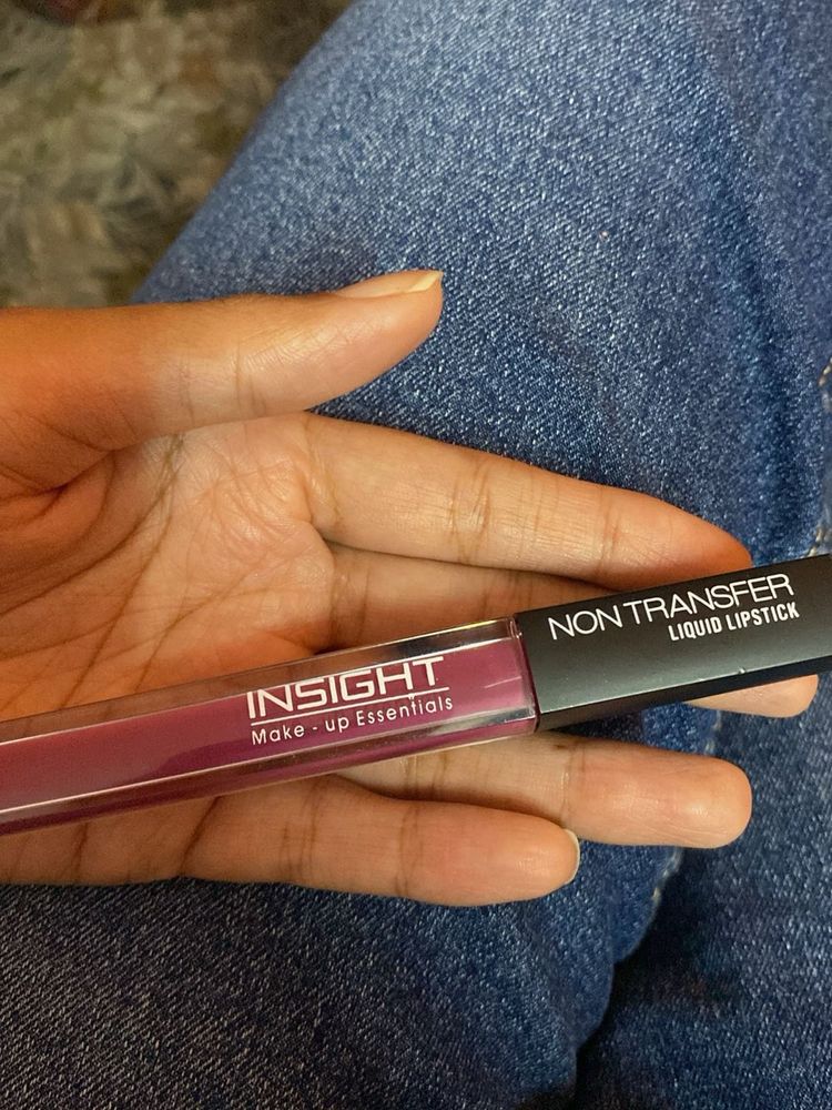 Insight Lipstick (shade- v13 mauve story)