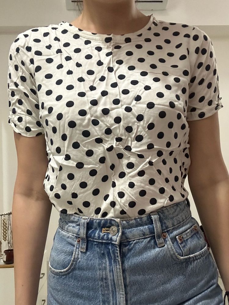 Levis Polka Dot Tshirt