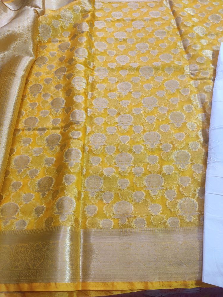Organza Saree With Blouse