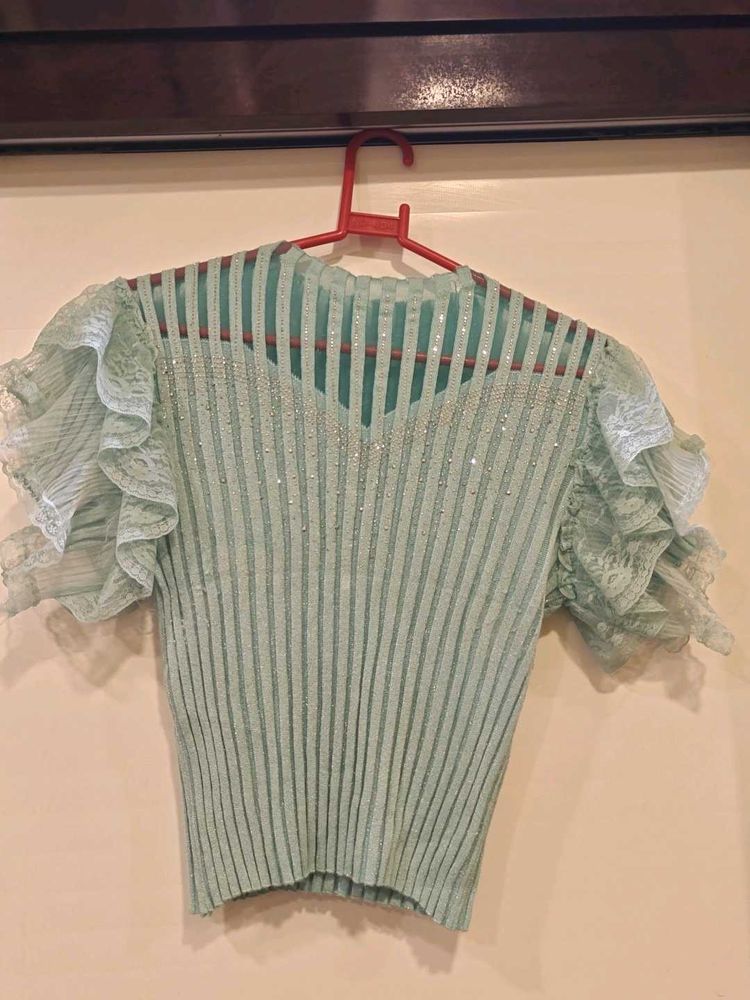 Cute Cyan top