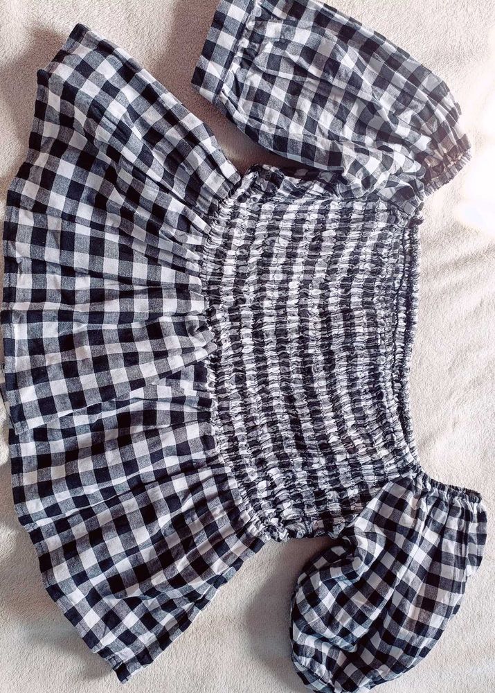 Gingham Off-Shoulder Top