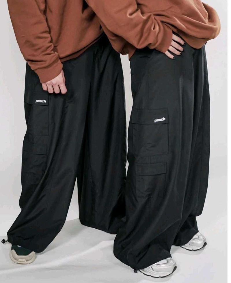 Peach Baggy Black Cargo Pants.