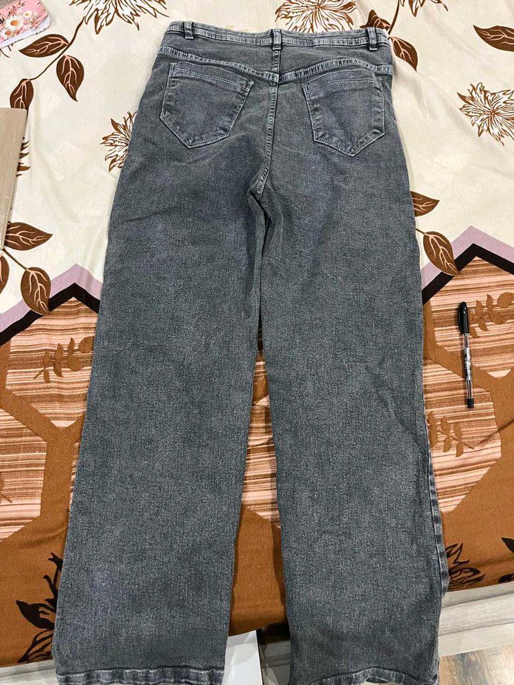 Grey Staightfit Jeans For Women