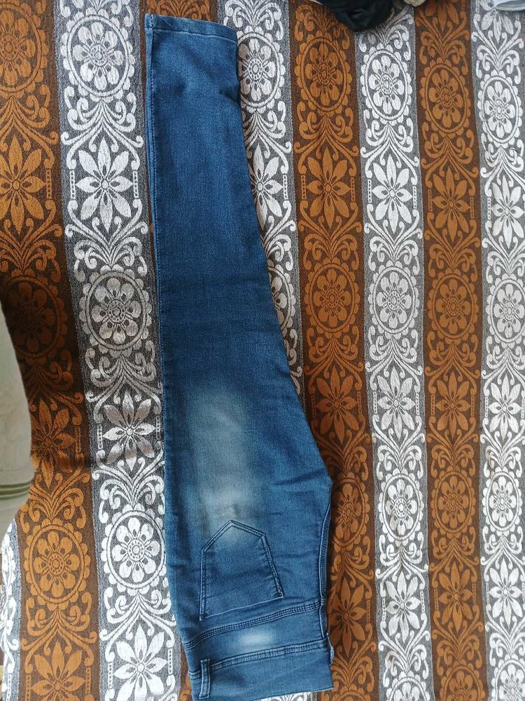 Stylish Blue Denim Jeans