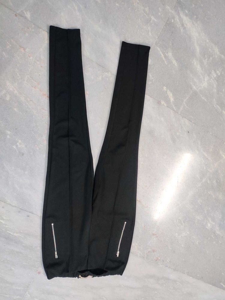 Myntra Well Kwn Own Brand ! Dressberry Jeggings!!
