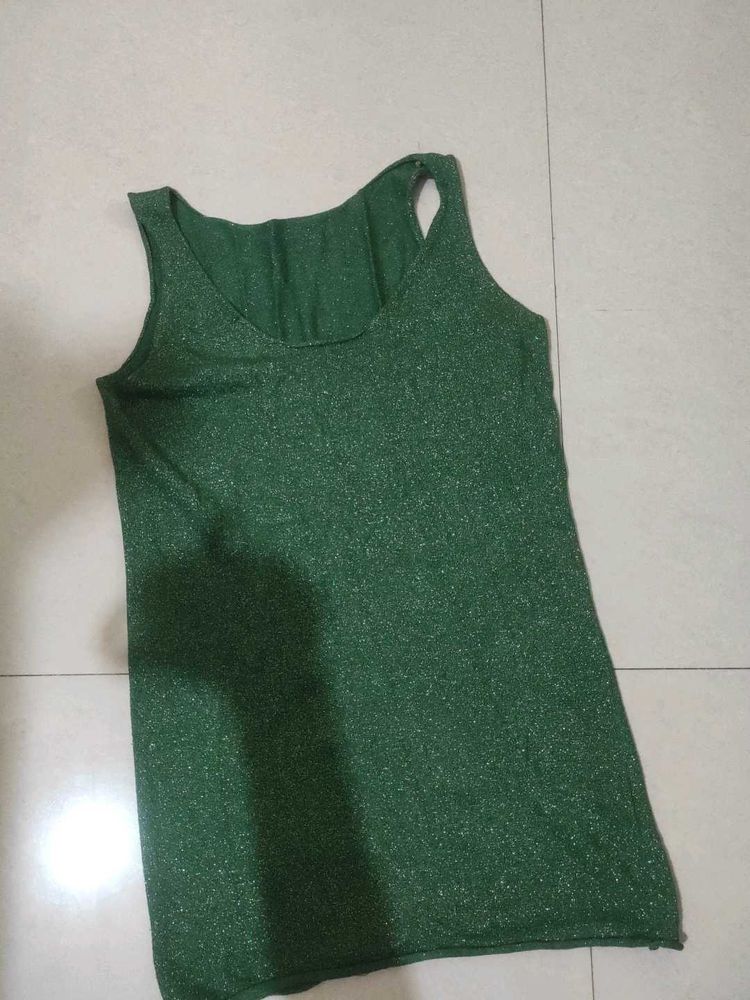 Two Tops Under 299