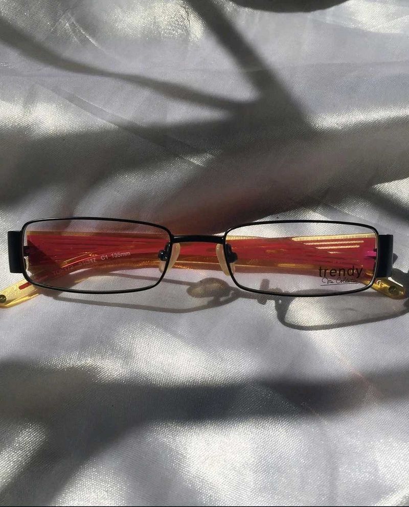 *SALE* Y2K Unisex Sunglasses With Red-gold Temples