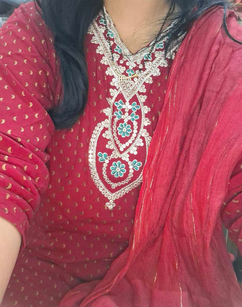 Maroom Embroidered karwachauth special kurta Set