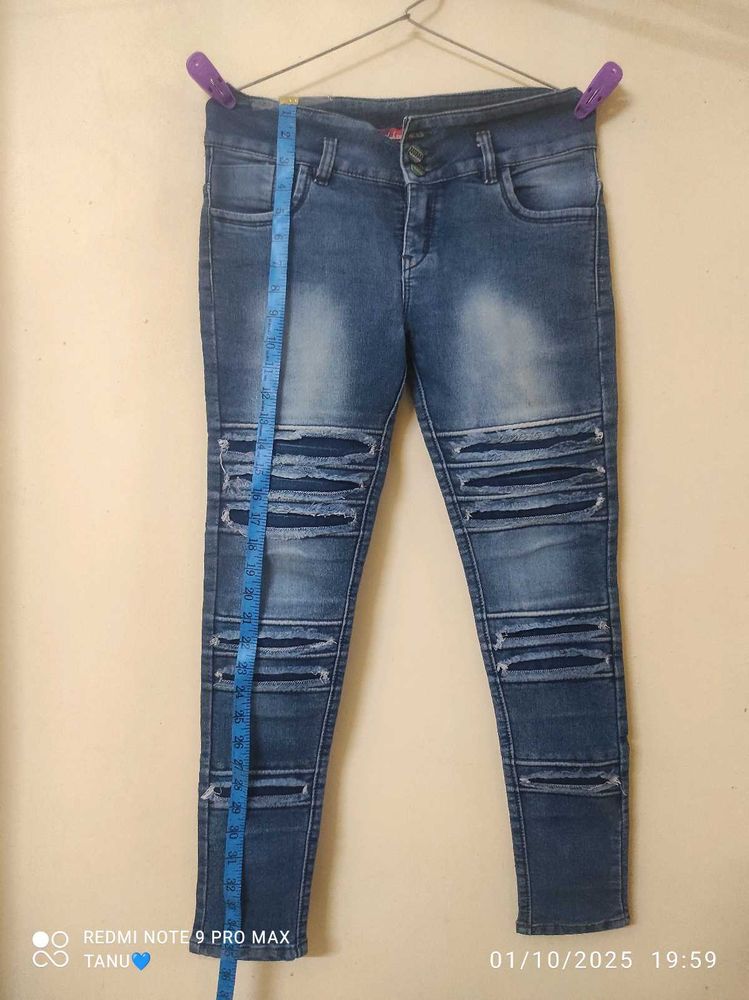 stylish high waisted stracable blue ripped woman j