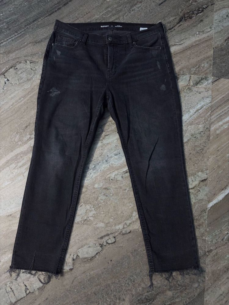 Black Distressed Jeans