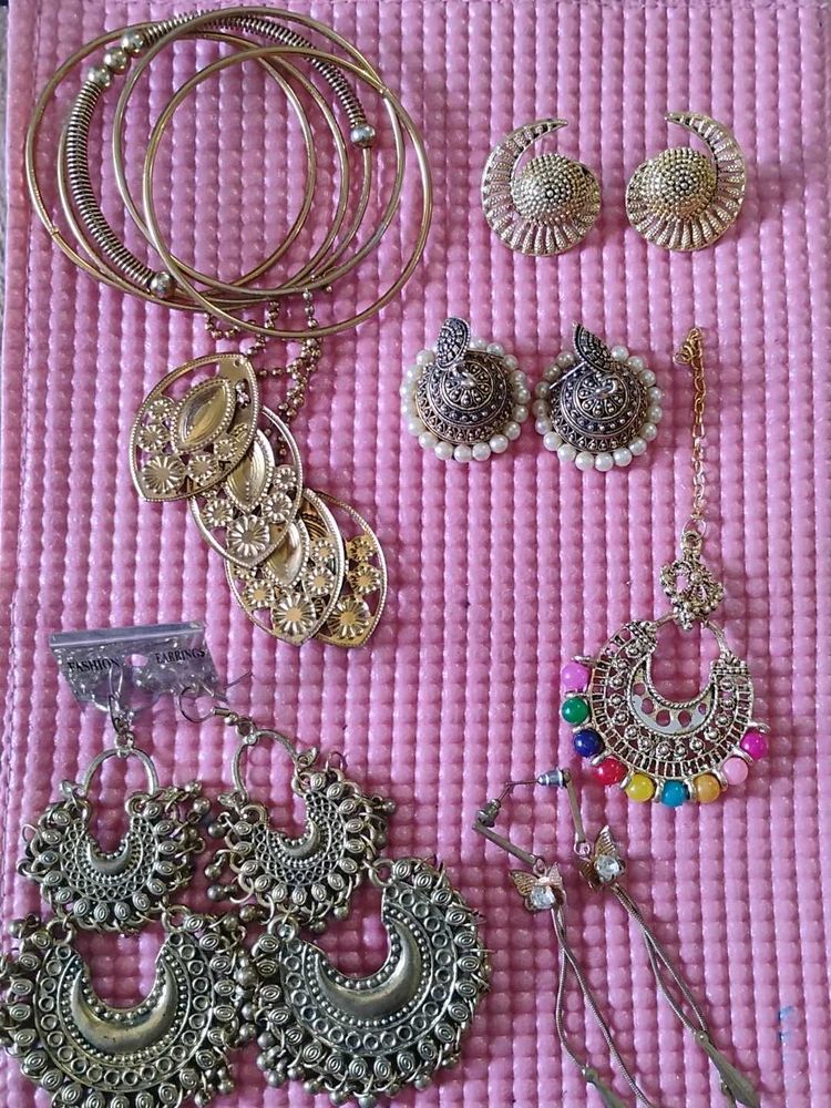Assorted Women's Jewelry Set