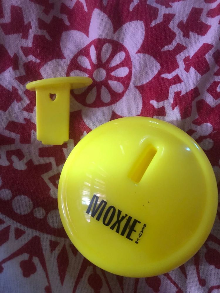 Moxie scalp massager