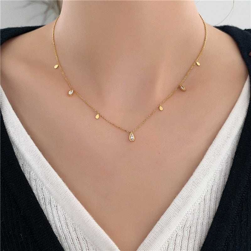 DAINTY CUTE NECKLACE