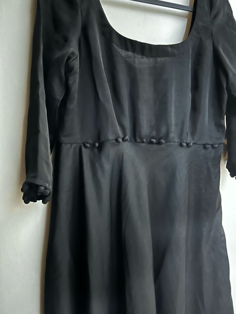Elegant Black Dress