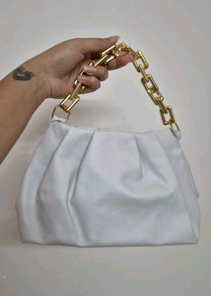 (Birthday Sale)!!!! ONLY 199/-   CHAIN Handbag