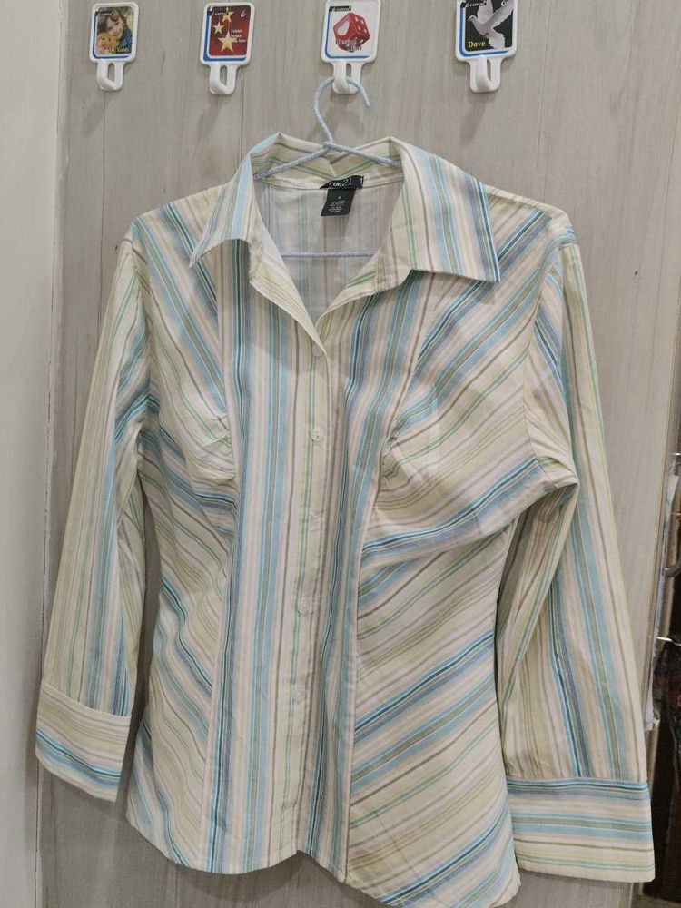 women&#39;s small size  blue and green stripped shirt
