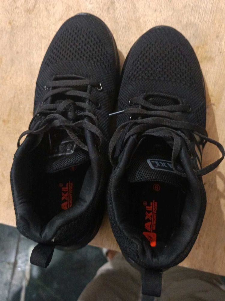 Black Sneakers