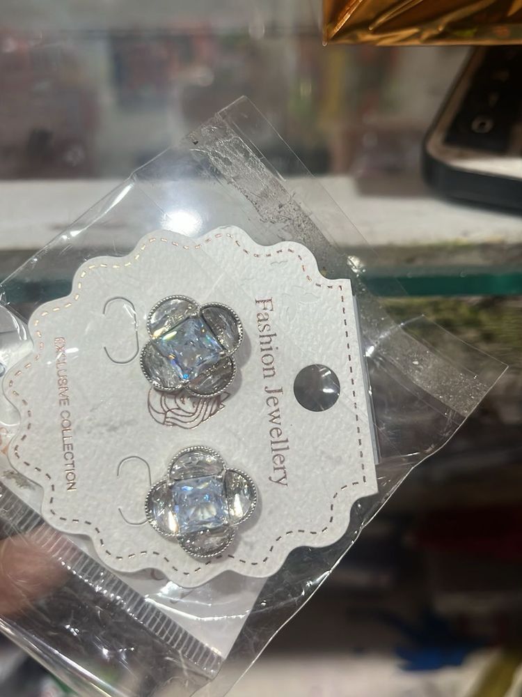 Clover Stud Earrings
