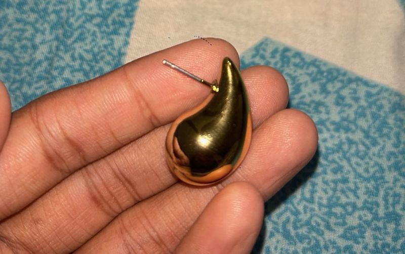 Gold Drop Earrings