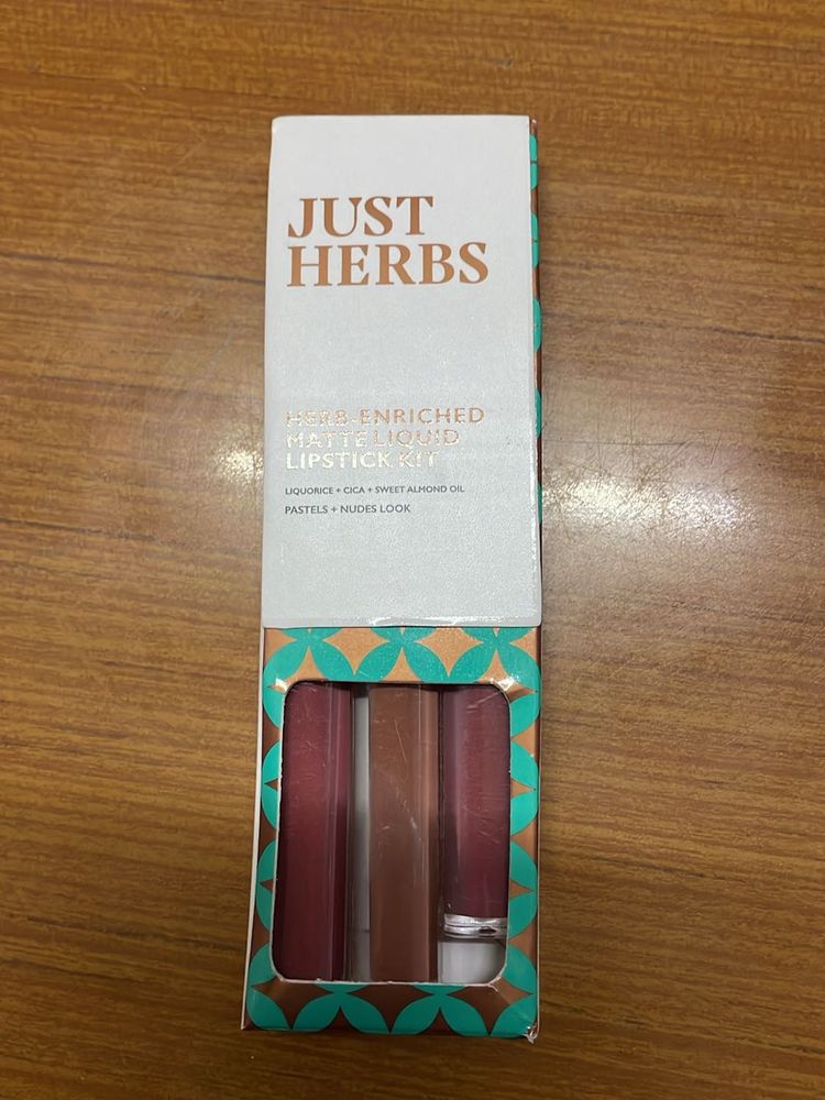 3 Colors Of Matte Lipsticks
