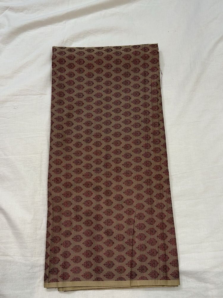 🤎Mauve Banarasi Fabric with zari work