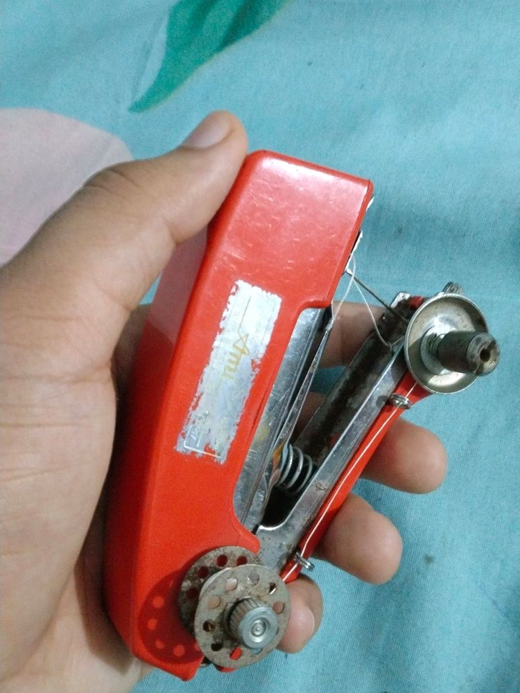 Ami Mini Hand Sewing Machine, Easy To Use