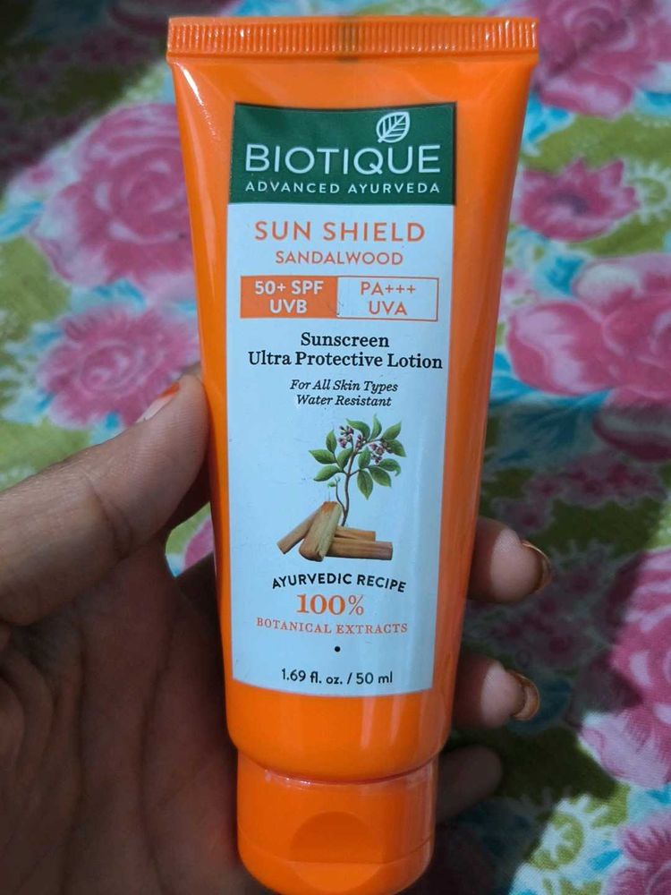 Biotique Sun Shield Sandalwood Sunscreen