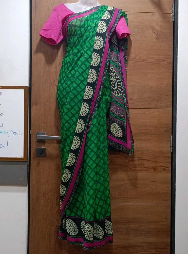 💚Green and Pink Printed Saree With Blouse 💚