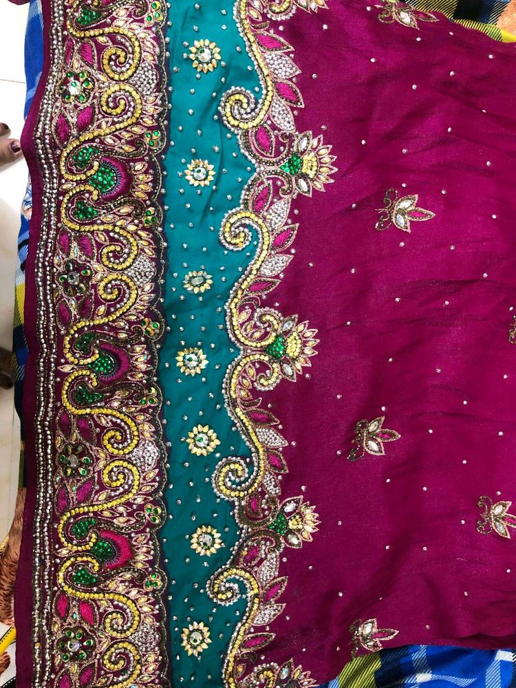 Very Preety Suit Heavy All.over Work