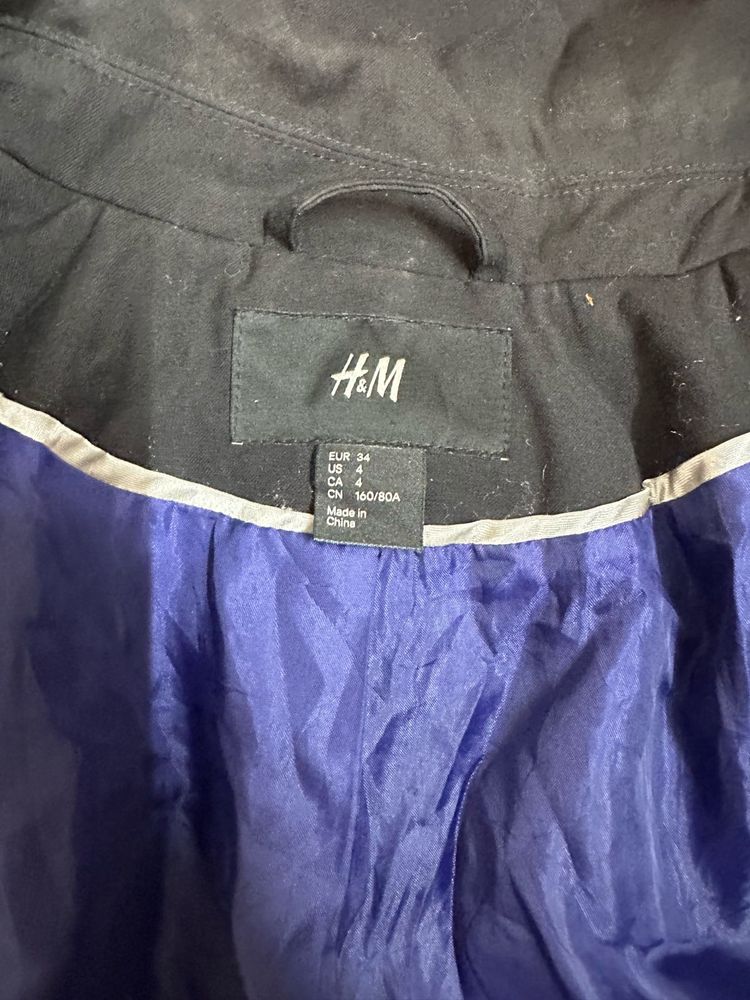 H&amp;M Black Jacket - Size 4