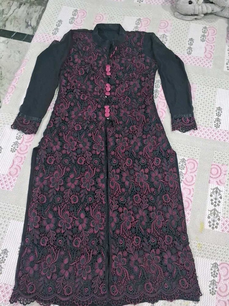 Elegant Embroidered Kurta