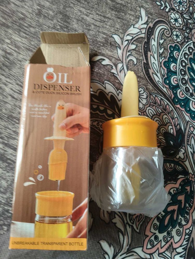 Oil Dispenser With Brush