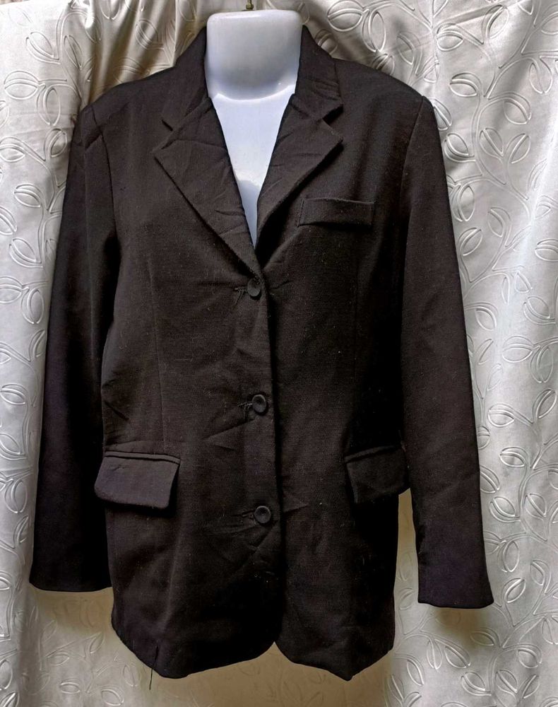 Sale💌Classic Black Blazer 🖤