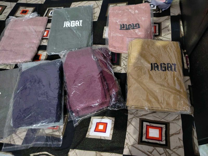 Bath Towel New Unused 1=250 Rs Different Colors